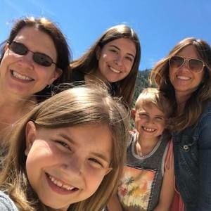 Meet your Posher, Lori